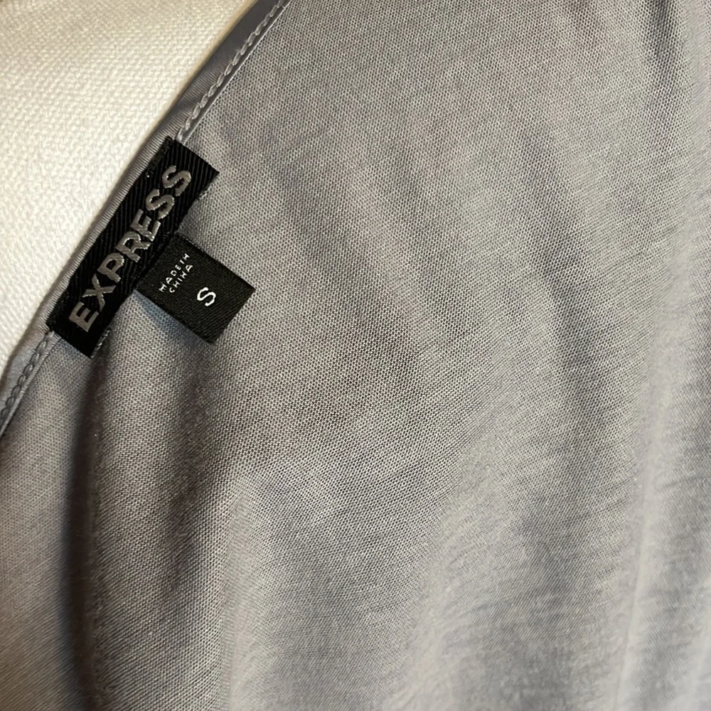 Express Tank Top - Picture 3 of 4
